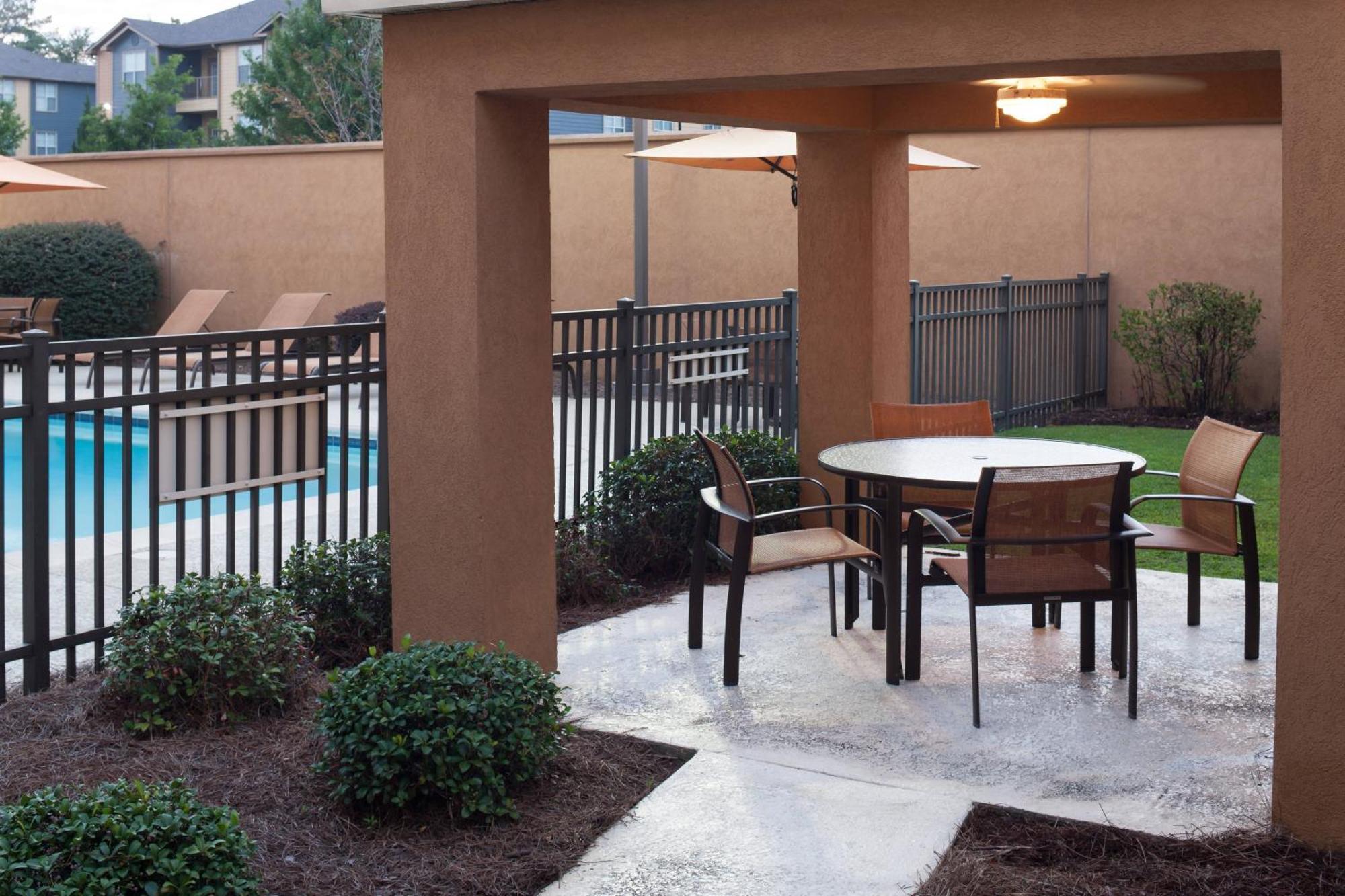 Courtyard By Marriott Hattiesburg Exterior foto